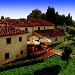 & 4*, Sovana Italien