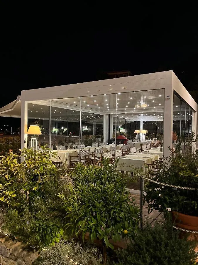 About Italy Holiday Rooms And Apartments ポルトヴェーネレ 0*,
