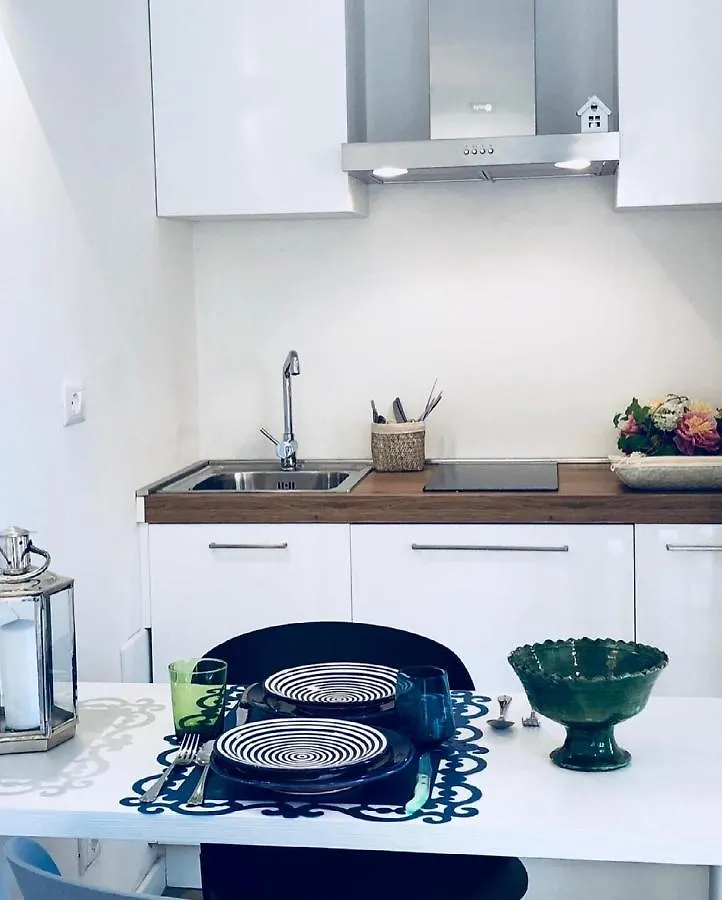 About Italy Holiday Rooms And Apartments Guest house