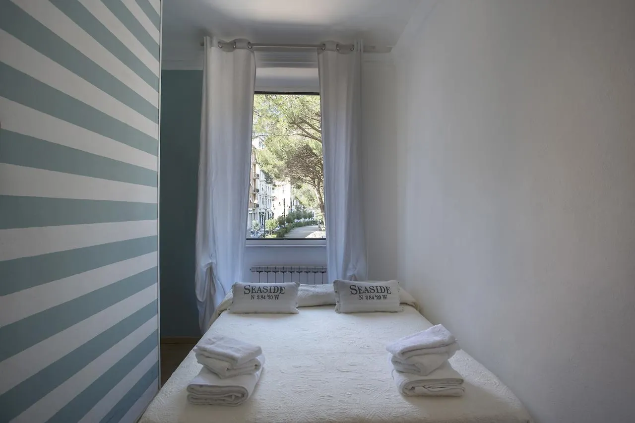 ゲストハウス About Italy Holiday Rooms And Apartments ポルトヴェーネレ